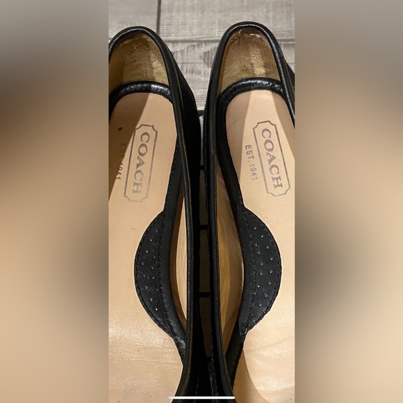 Coach Black Flats - Picture 4 of 11